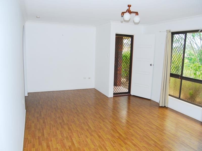 2 Kinross St, Strathpine QLD 4500