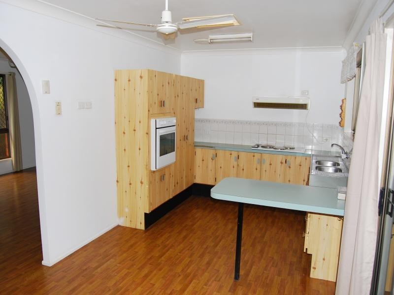 2 Kinross St, Strathpine QLD 4500