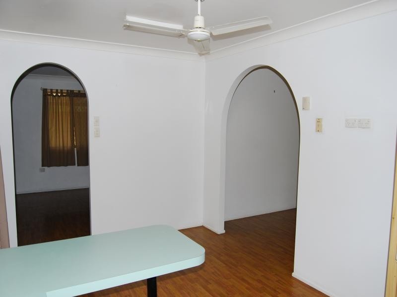 2 Kinross St, Strathpine QLD 4500