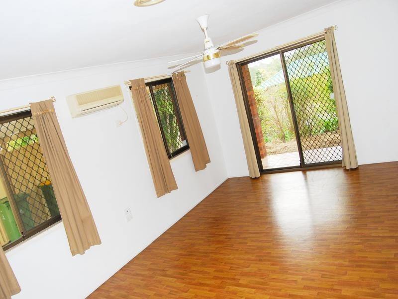 2 Kinross St, Strathpine QLD 4500