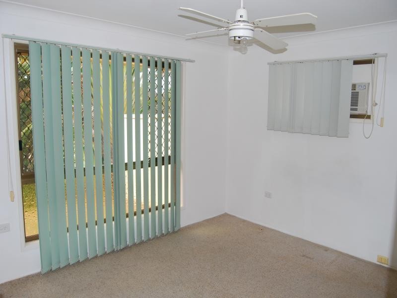 2 Kinross St, Strathpine QLD 4500