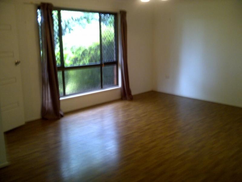 2 Kinross St, Strathpine QLD 4500