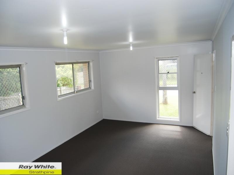 12 Loane Cres, Lawnton QLD 4501