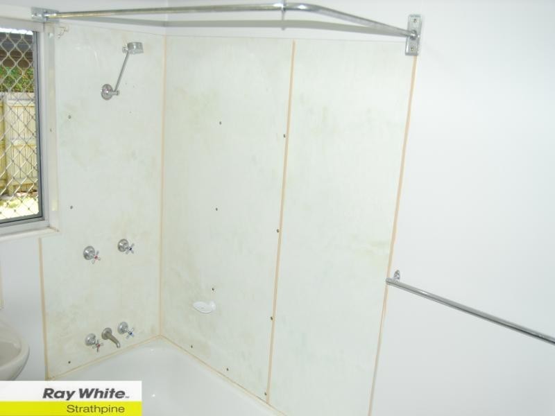 12 Loane Cres, Lawnton QLD 4501