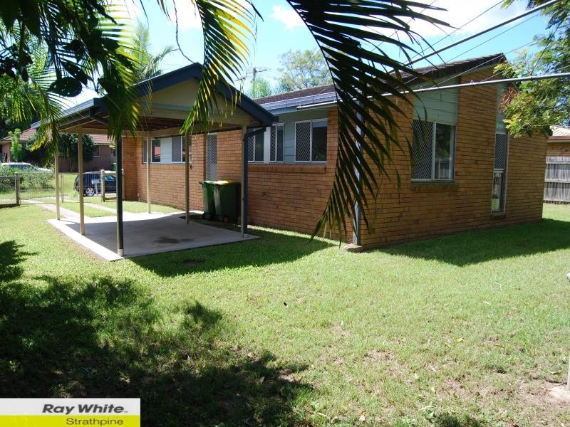 12 Loane Cres, Lawnton QLD 4501