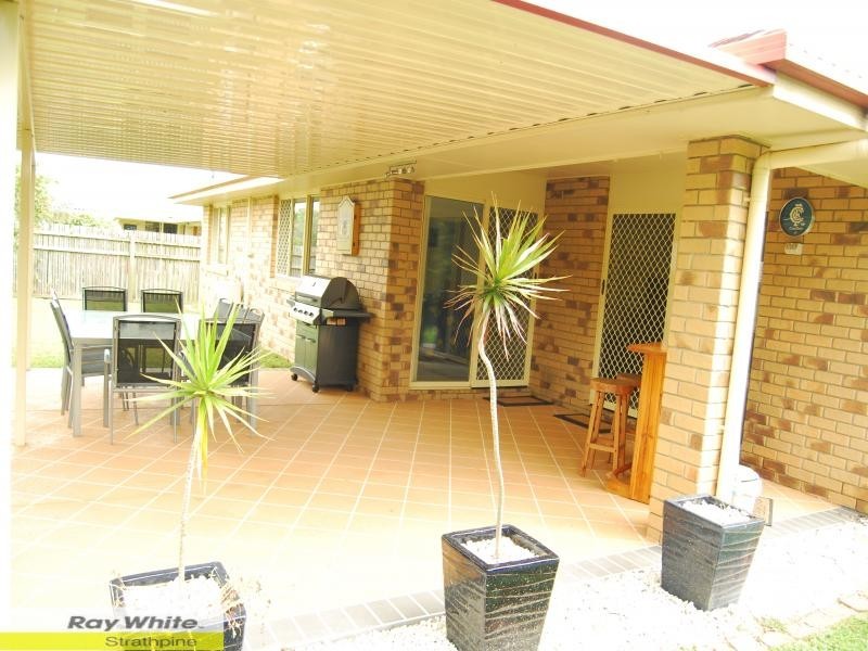 77 Pine River Drive, Murrumba Downs QLD 4503