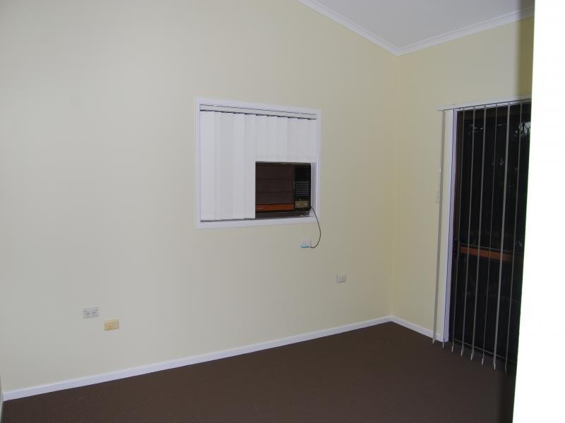 4 Caen Ct, Petrie QLD 4502