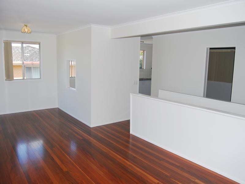 7 Rowland St, Strathpine QLD 4500