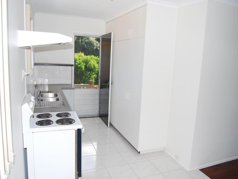7 Rowland St, Strathpine QLD 4500