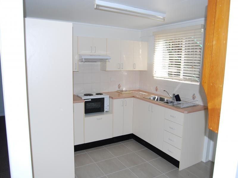 7 Rowland St, Strathpine QLD 4500