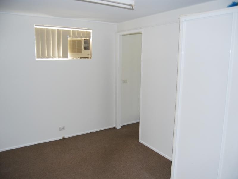 7 Rowland St, Strathpine QLD 4500
