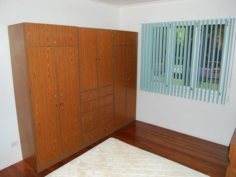 135  Spitfire Ave, Strathpine QLD 4500