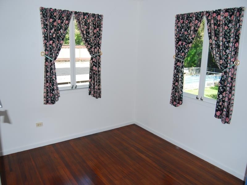 135  Spitfire Ave, Strathpine QLD 4500