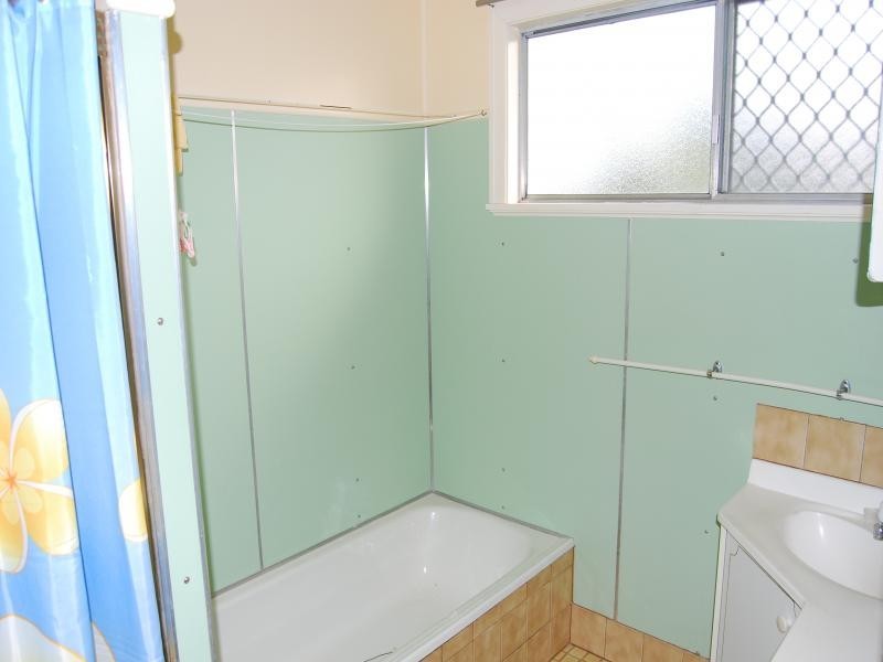 14 Peter St, Strathpine QLD 4500