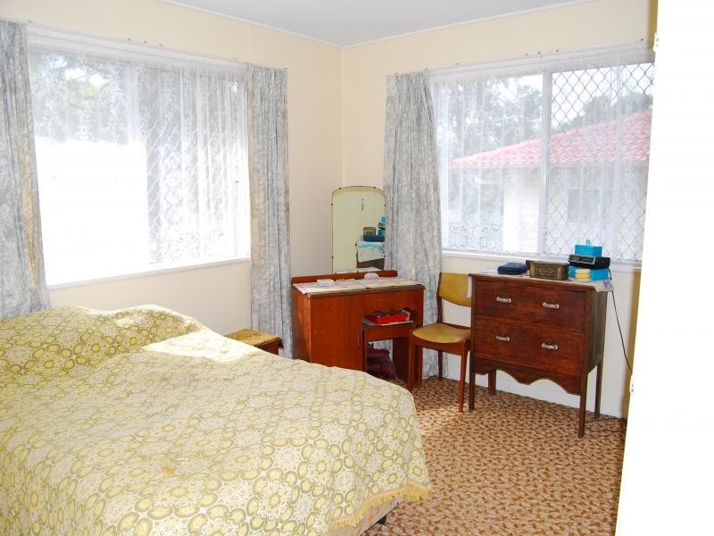 14 Peter St, Strathpine QLD 4500