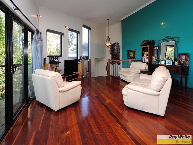 2 D’aguilar St, Petrie QLD 4502