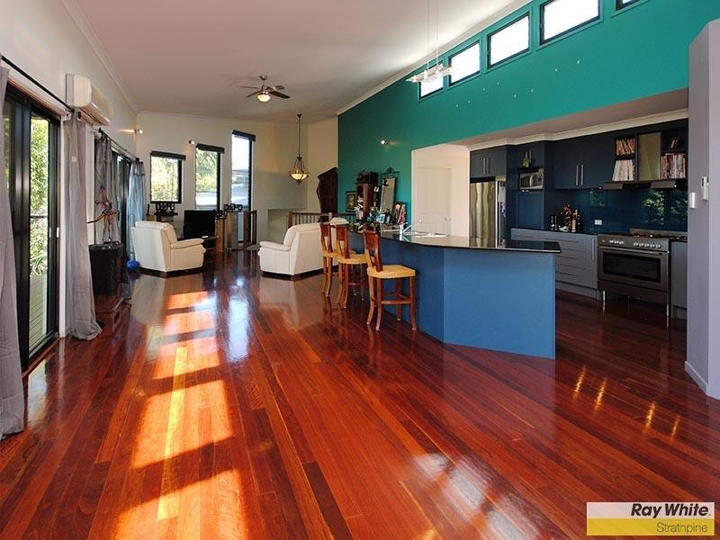 2 D’aguilar St, Petrie QLD 4502