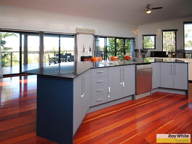 2 D’aguilar St, Petrie QLD 4502