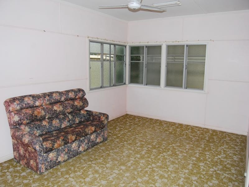 26  Hedge St, Strathpine QLD 4500