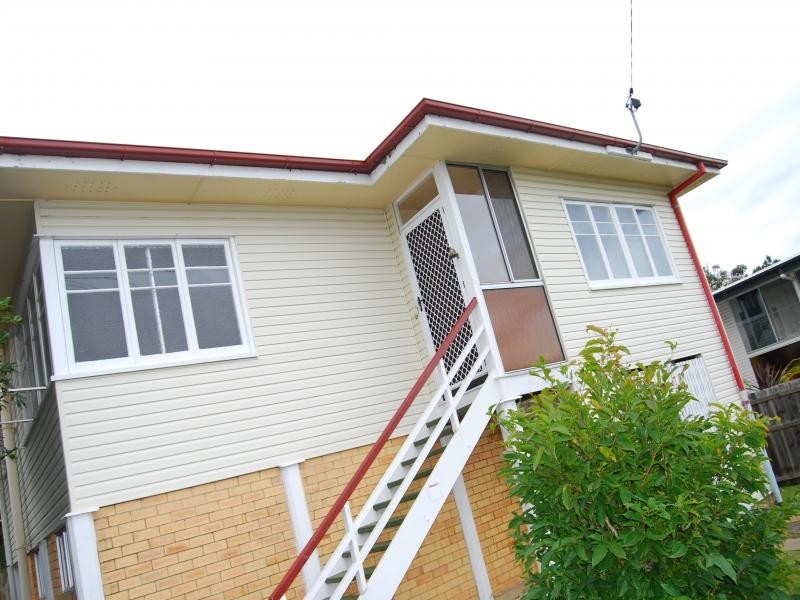 26  Hedge St, Strathpine QLD 4500