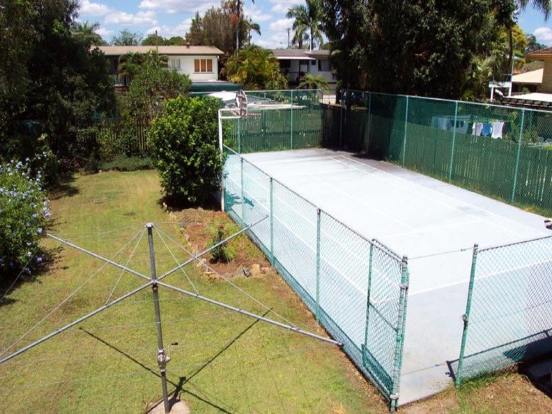 16 Charlor St, Strathpine QLD 4500