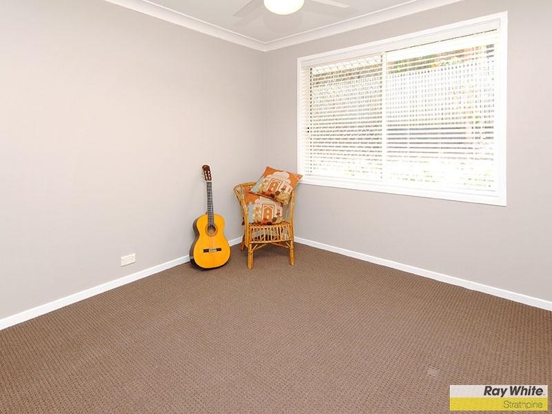 3 Ritchie Crt, Petrie QLD 4502