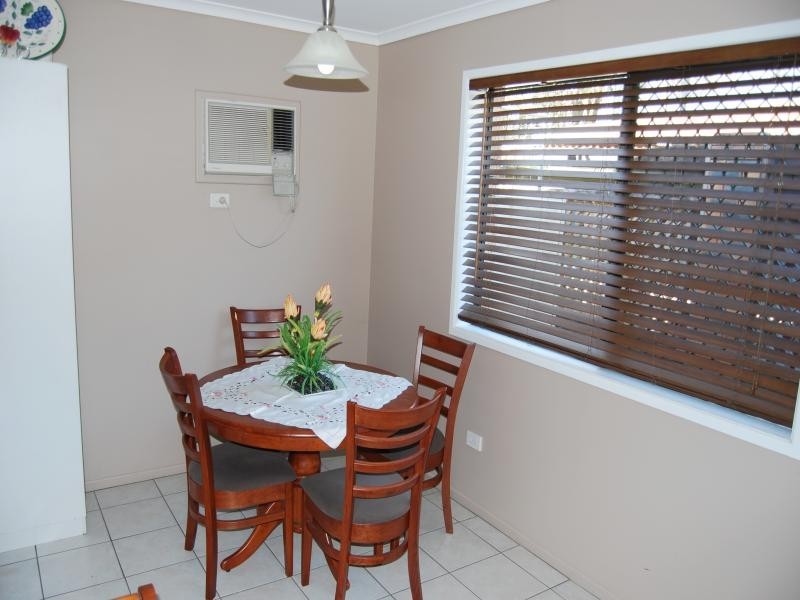 18 Rosewood Dr, Strathpine QLD 4500