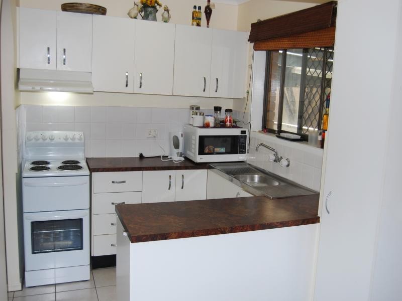 18 Rosewood Dr, Strathpine QLD 4500