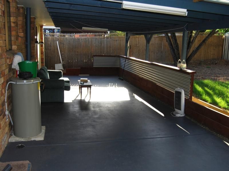 18 Rosewood Dr, Strathpine QLD 4500