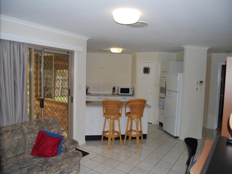 18 Toulouse Ave, Petrie QLD 4502