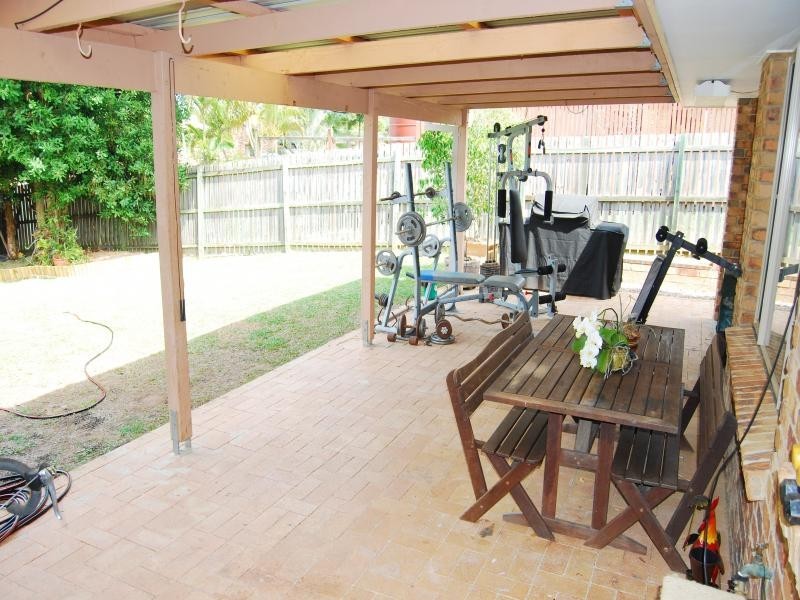 18 Toulouse Ave, Petrie QLD 4502