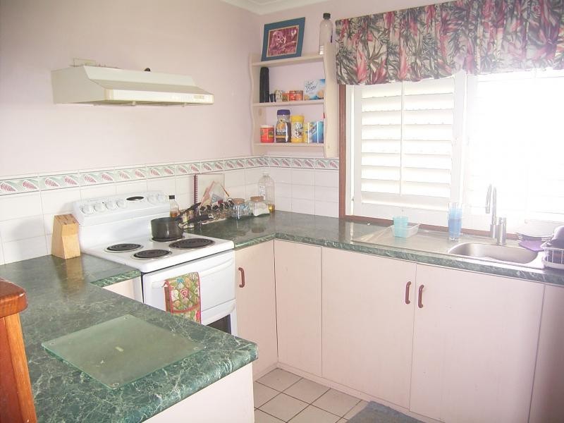 17 Grotherr St, Qunaba QLD 4670