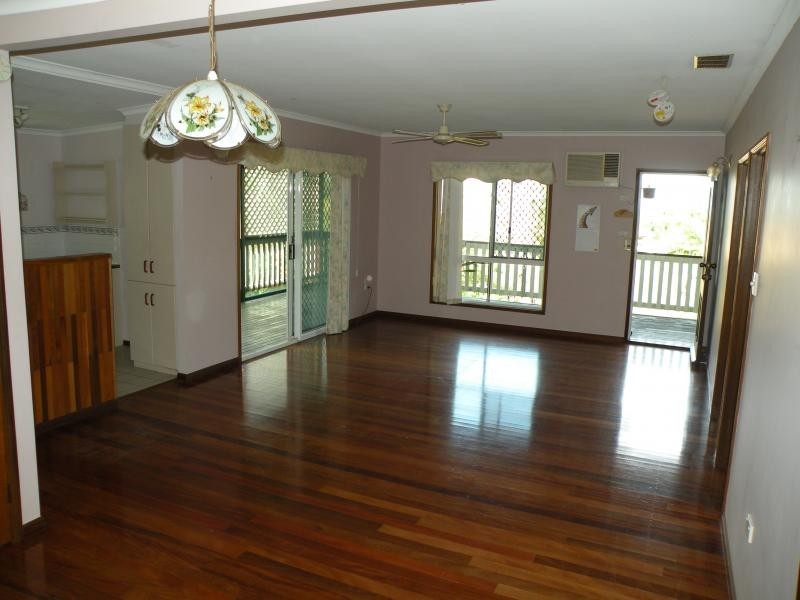 17 Grotherr St, Qunaba QLD 4670