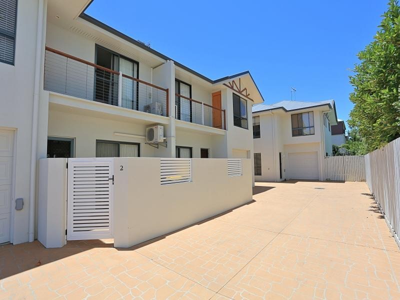2/54  Johnson Street, Bargara QLD 4670