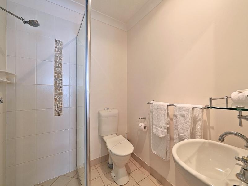 2/54  Johnson Street, Bargara QLD 4670