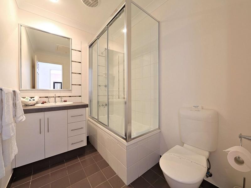 2/54  Johnson Street, Bargara QLD 4670