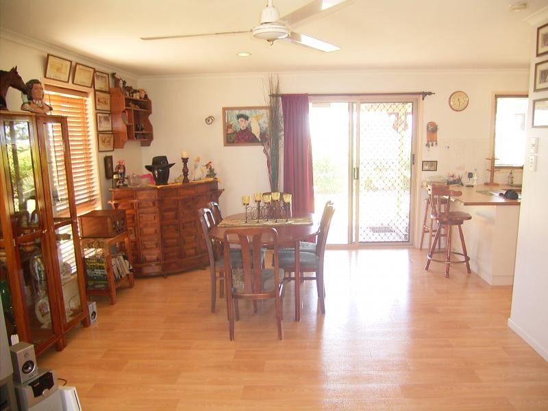 8 Dryden St, Burnett Heads QLD 4670