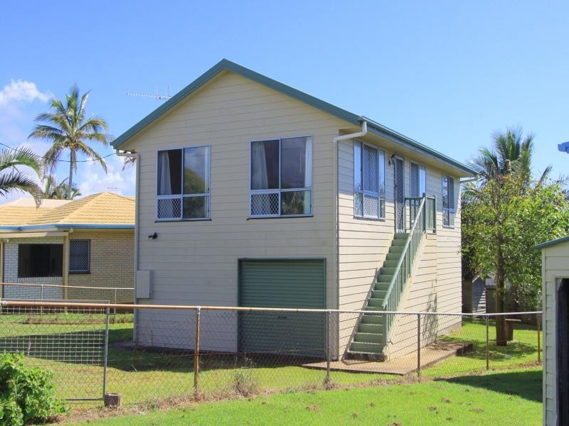 6 Lihs Street, Elliott Heads QLD 4670