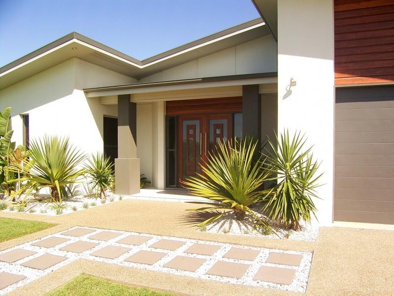 4 Amber Cl, Bargara QLD 4670