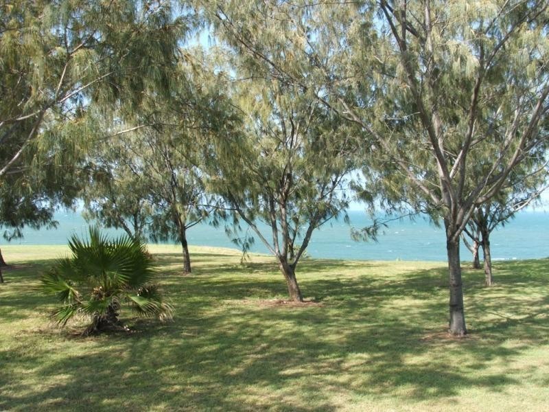 24 Marian St, Coral Cove QLD 4670