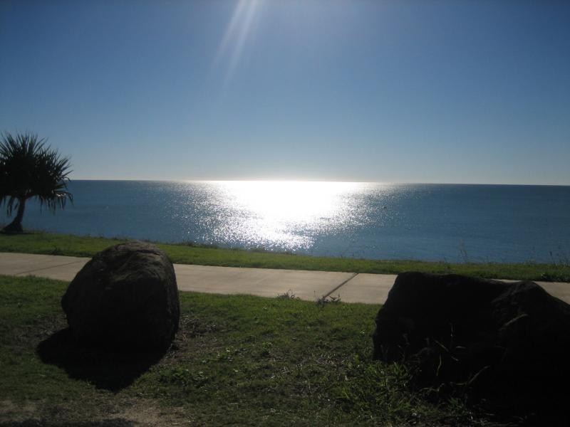 24 Marian St, Coral Cove QLD 4670