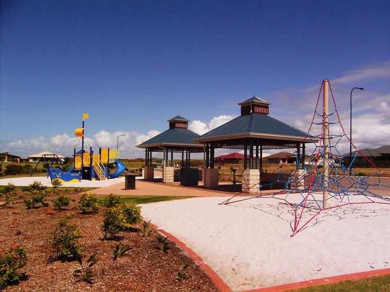 26 Hillcrest Ct, Bargara QLD 4670