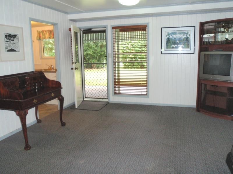 160 Mahoney Dexters Rd, Alloway QLD 4670