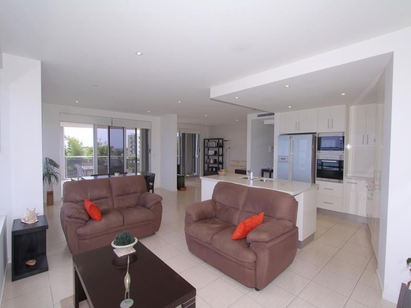 3/33 Esplanade, Bargara QLD 4670