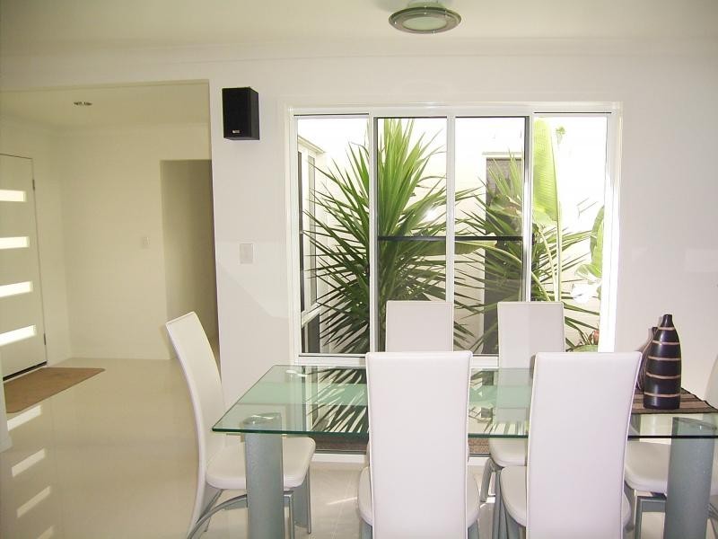 117  Davidson St, Bargara QLD 4670