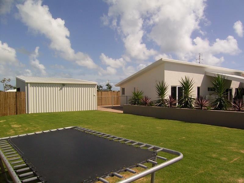 117  Davidson St, Bargara QLD 4670