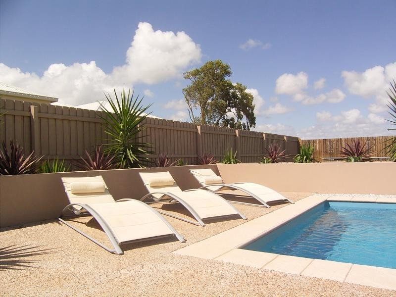 117  Davidson St, Bargara QLD 4670