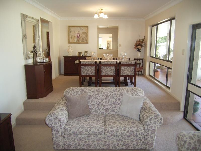 40 Avenell St, Avenell Heights QLD 4670