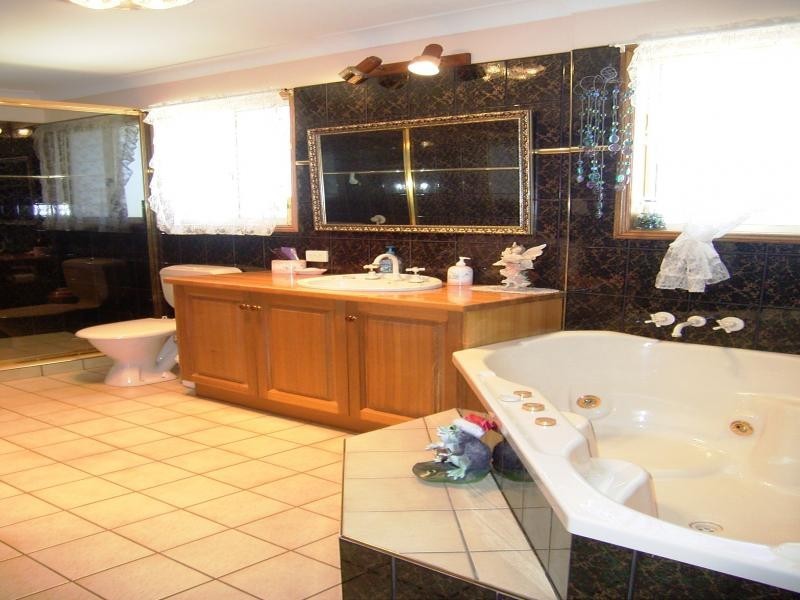 21 Panorama Dr, Qunaba QLD 4670