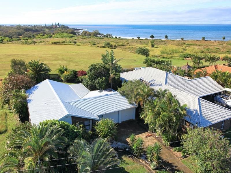 11 Palm Street, Innes Park QLD 4670